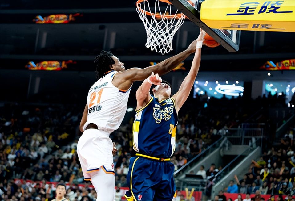 6686sports-主场40分惨败，杜锋赛后点评引争议，锋线无力成硬伤